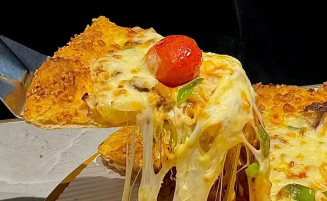 比格沖刺上市，海底撈、塔斯汀、皇家小虎、小薩牛牛等紛紛發(fā)力，披薩江湖激戰(zhàn)正酣